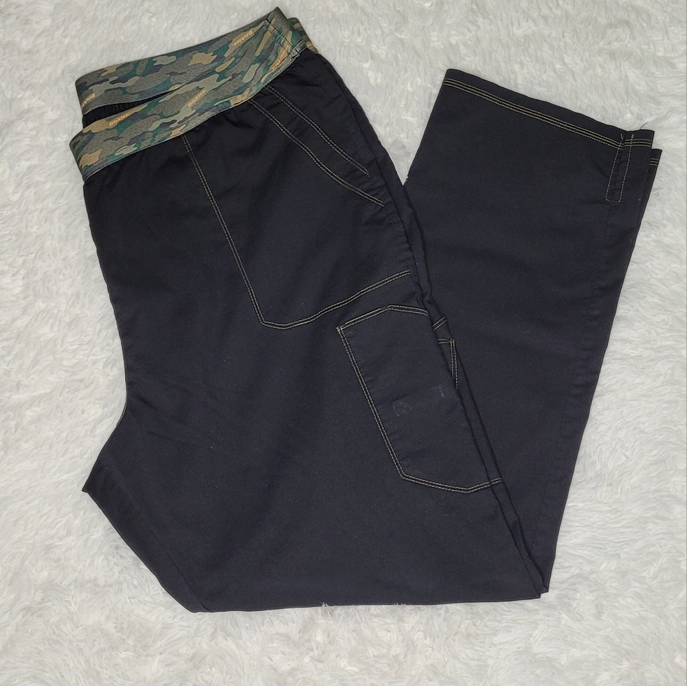 💚Dickies Camouflage Yoga Top Scrub Pants 💚
